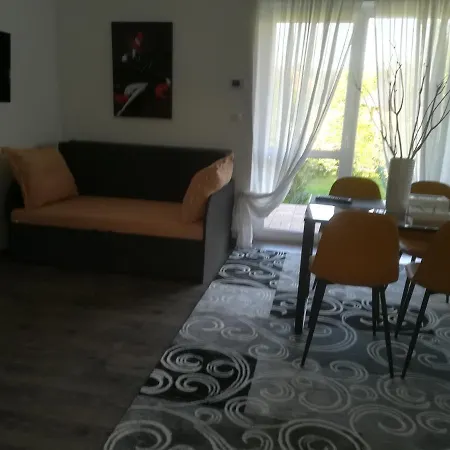 Διαμέρισμα Edina Vendeghaz-gyenesdias Gyenesdiás