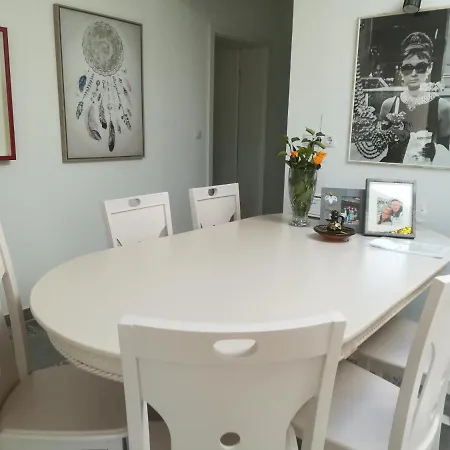 Edina Vendeghaz-gyenesdias Апартаменты Денешдиаш