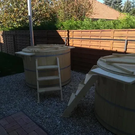 Edina Vendeghaz-gyenesdias Апартаменты *