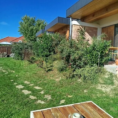 Edina Vendeghaz-gyenesdias