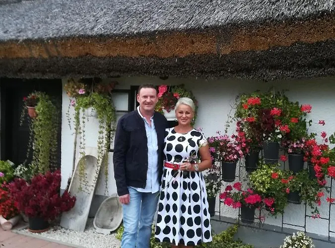 Edina Vendeghaz-gyenesdias *