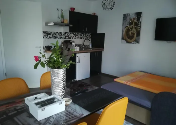 Edina Vendégház-gyenesdiás Apartman Gyenesdiás