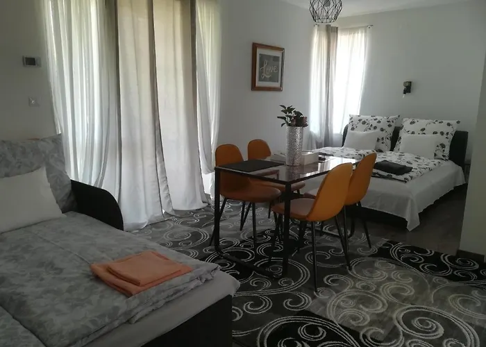 Edina Vendeghaz-gyenesdias * Gyenesdiás