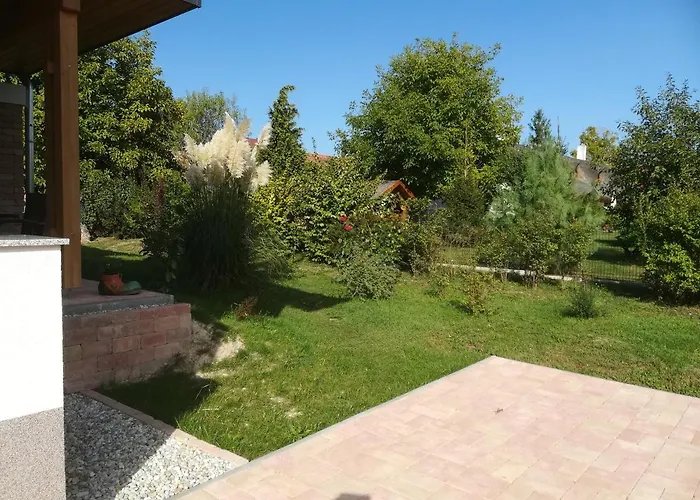 Edina Vendeghaz-gyenesdias