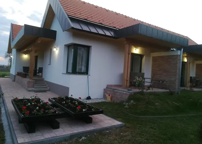 Edina Vendégház-gyenesdiás Apartman