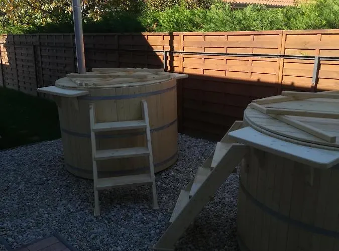 Edina Vendeghaz-gyenesdias Apartment *