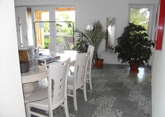 Edina Vendeghaz-gyenesdias